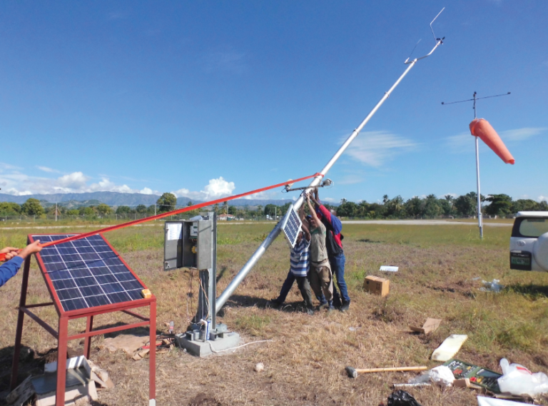 installation of an automatic weather station in Haiti